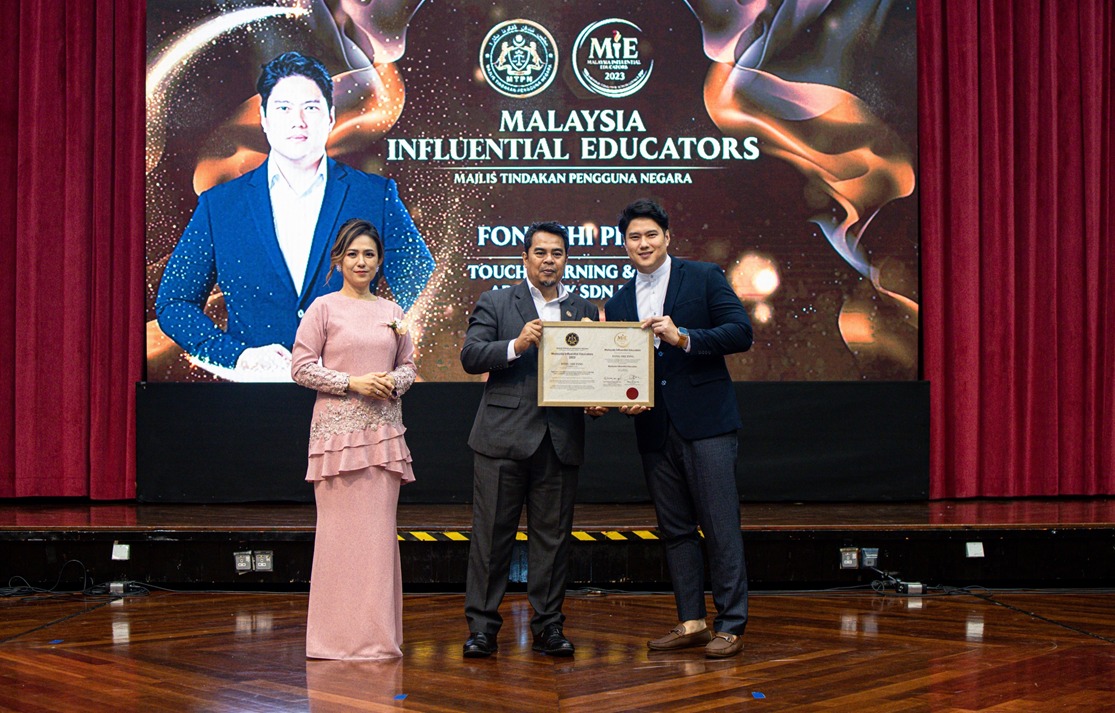 Award & Recognition Photo